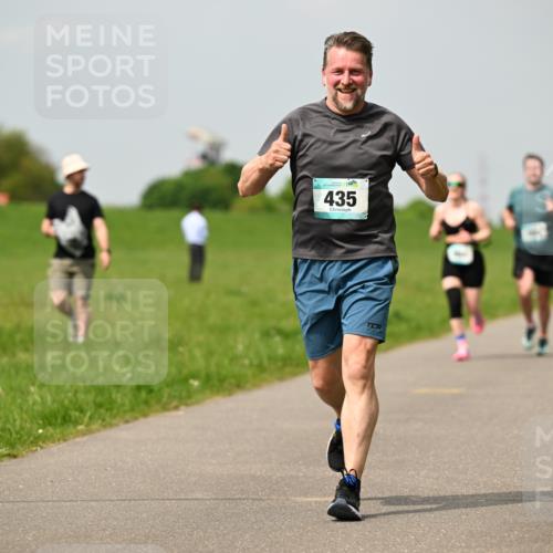 10.05.2026 - 8. Wedeler Halbmarathon Dr. Thomas Lammeyer http://msf.ph/oto/9705099 10.05.2026 11:53:17 Laufen 435 meine-sportfotos.de
