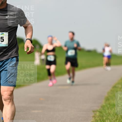 10.05.2026 - 8. Wedeler Halbmarathon Dr. Thomas Lammeyer http://msf.ph/oto/9705119 10.05.2026 11:53:19 Laufen 435 meine-sportfotos.de