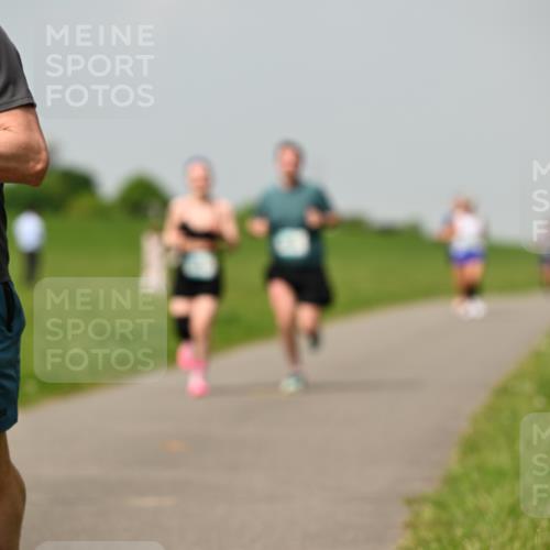 10.05.2026 - 8. Wedeler Halbmarathon Dr. Thomas Lammeyer http://msf.ph/oto/9705124 10.05.2026 11:53:19 Laufen 435 meine-sportfotos.de