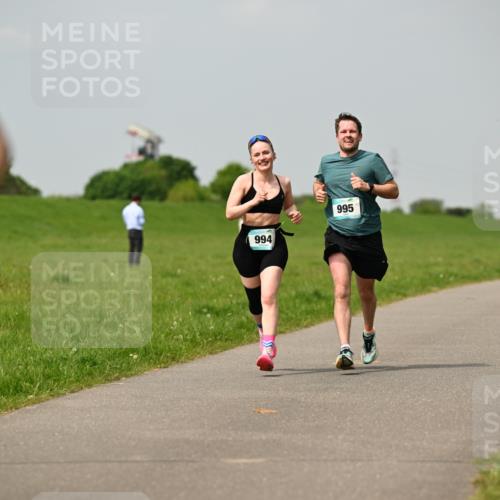 10.05.2026 - 8. Wedeler Halbmarathon Dr. Thomas Lammeyer http://msf.ph/oto/9705126 10.05.2026 11:53:20 Laufen 994, 995 meine-sportfotos.de