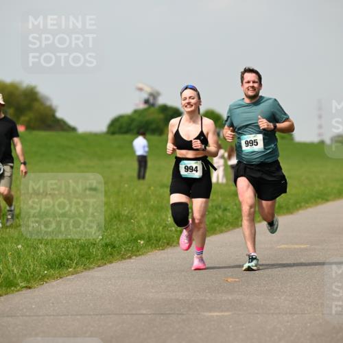 10.05.2026 - 8. Wedeler Halbmarathon Dr. Thomas Lammeyer http://msf.ph/oto/9705139 10.05.2026 11:53:20 Laufen 994, 995 meine-sportfotos.de