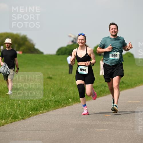10.05.2026 - 8. Wedeler Halbmarathon Dr. Thomas Lammeyer http://msf.ph/oto/9705142 10.05.2026 11:53:21 Laufen 994, 995 meine-sportfotos.de