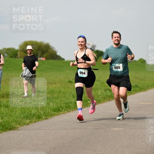 10.05.2026 - 8. Wedeler Halbmarathon Dr. Thomas Lammeyer http://msf.ph/oto/9705150 10.05.2026 11:53:21 Laufen 994, 995 meine-sportfotos.de