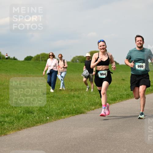 10.05.2026 - 8. Wedeler Halbmarathon Dr. Thomas Lammeyer http://msf.ph/oto/9705165 10.05.2026 11:53:22 Laufen 994, 995 meine-sportfotos.de
