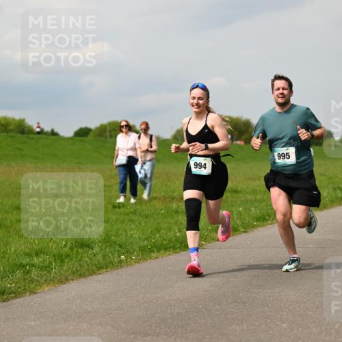 10.05.2026 - 8. Wedeler Halbmarathon Dr. Thomas Lammeyer http://msf.ph/oto/9705170 10.05.2026 11:53:22 Laufen 994, 995 meine-sportfotos.de