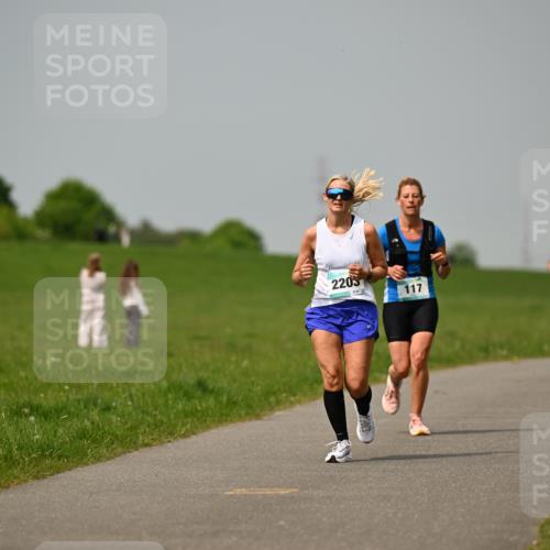 10.05.2026 - 8. Wedeler Halbmarathon Dr. Thomas Lammeyer http://msf.ph/oto/9705210 10.05.2026 11:53:26 Laufen 2203, 117 meine-sportfotos.de
