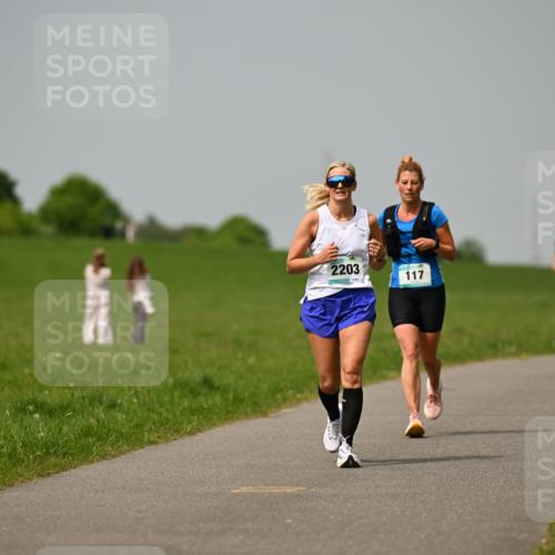 10.05.2026 - 8. Wedeler Halbmarathon Dr. Thomas Lammeyer http://msf.ph/oto/9705215 10.05.2026 11:53:26 Laufen 2203, 117 meine-sportfotos.de