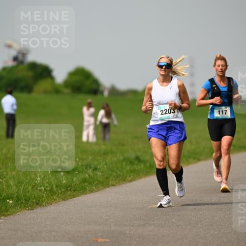 10.05.2026 - 8. Wedeler Halbmarathon Dr. Thomas Lammeyer http://msf.ph/oto/9705229 10.05.2026 11:53:27 Laufen 2203, 117 meine-sportfotos.de