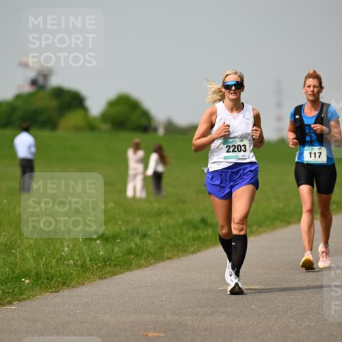 10.05.2026 - 8. Wedeler Halbmarathon Dr. Thomas Lammeyer http://msf.ph/oto/9705238 10.05.2026 11:53:27 Laufen 2203, 117 meine-sportfotos.de