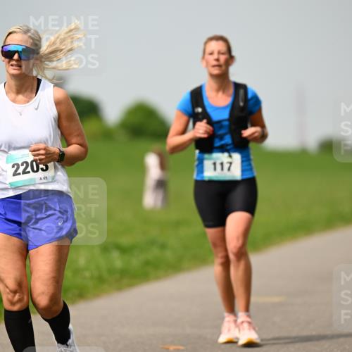 10.05.2026 - 8. Wedeler Halbmarathon Dr. Thomas Lammeyer http://msf.ph/oto/9705279 10.05.2026 11:53:30 Laufen 2205, 117 meine-sportfotos.de