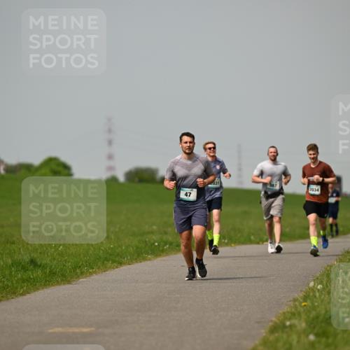 10.05.2026 - 8. Wedeler Halbmarathon Dr. Thomas Lammeyer http://msf.ph/oto/9705284 10.05.2026 11:53:33 Laufen  meine-sportfotos.de