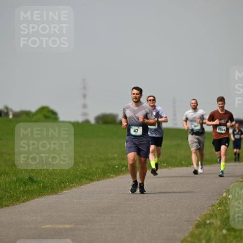 10.05.2026 - 8. Wedeler Halbmarathon Dr. Thomas Lammeyer http://msf.ph/oto/9705286 10.05.2026 11:53:33 Laufen  meine-sportfotos.de
