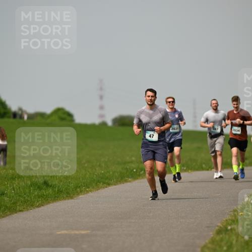 10.05.2026 - 8. Wedeler Halbmarathon Dr. Thomas Lammeyer http://msf.ph/oto/9705289 10.05.2026 11:53:33 Laufen 2031, 2034 meine-sportfotos.de
