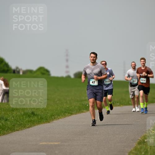 10.05.2026 - 8. Wedeler Halbmarathon Dr. Thomas Lammeyer http://msf.ph/oto/9705294 10.05.2026 11:53:34 Laufen 2031, 387, 2034 meine-sportfotos.de