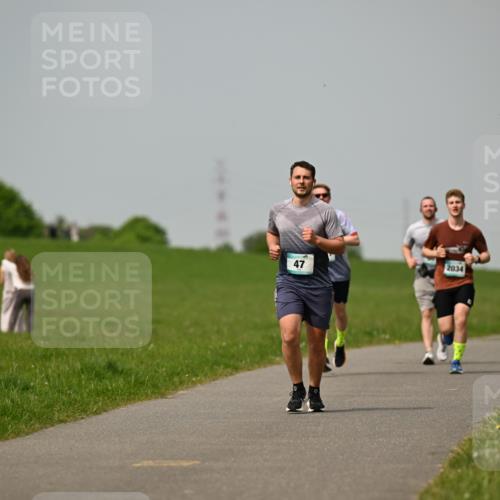10.05.2026 - 8. Wedeler Halbmarathon Dr. Thomas Lammeyer http://msf.ph/oto/9705298 10.05.2026 11:53:35 Laufen 2034 meine-sportfotos.de