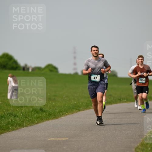 10.05.2026 - 8. Wedeler Halbmarathon Dr. Thomas Lammeyer http://msf.ph/oto/9705301 10.05.2026 11:53:35 Laufen 2034 meine-sportfotos.de