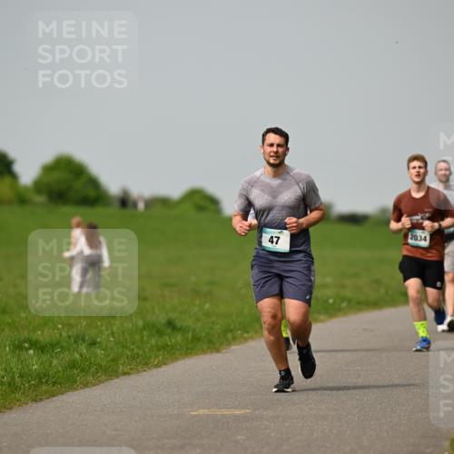 10.05.2026 - 8. Wedeler Halbmarathon Dr. Thomas Lammeyer http://msf.ph/oto/9705310 10.05.2026 11:53:36 Laufen 2034 meine-sportfotos.de