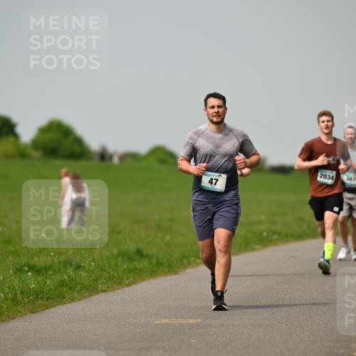 10.05.2026 - 8. Wedeler Halbmarathon Dr. Thomas Lammeyer http://msf.ph/oto/9705313 10.05.2026 11:53:37 Laufen 2034, 307 meine-sportfotos.de