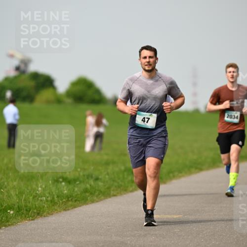 10.05.2026 - 8. Wedeler Halbmarathon Dr. Thomas Lammeyer http://msf.ph/oto/9705323 10.05.2026 11:53:38 Laufen 2034 meine-sportfotos.de