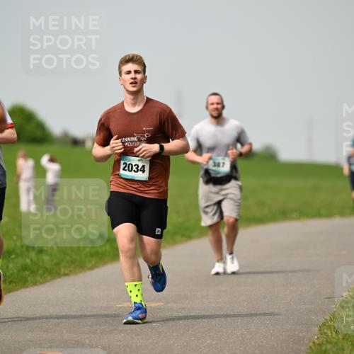 10.05.2026 - 8. Wedeler Halbmarathon Dr. Thomas Lammeyer http://msf.ph/oto/9705338 10.05.2026 11:53:41 Laufen 2034 meine-sportfotos.de
