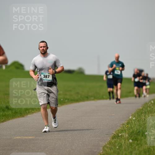 10.05.2026 - 8. Wedeler Halbmarathon Dr. Thomas Lammeyer http://msf.ph/oto/9705346 10.05.2026 11:53:42 Laufen 2034, 387 meine-sportfotos.de