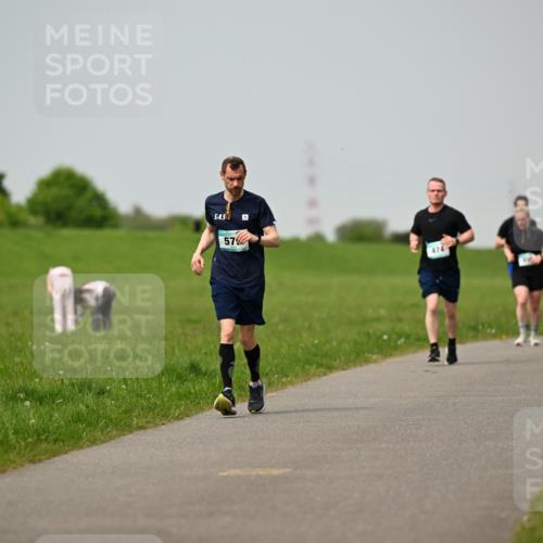 10.05.2026 - 8. Wedeler Halbmarathon Dr. Thomas Lammeyer http://msf.ph/oto/9705382 10.05.2026 11:53:54 Laufen 474 meine-sportfotos.de