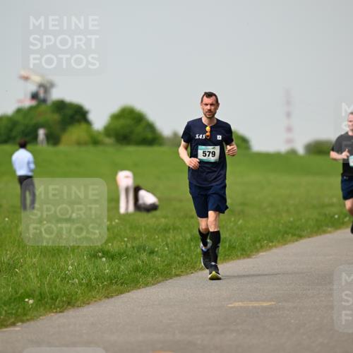 10.05.2026 - 8. Wedeler Halbmarathon Dr. Thomas Lammeyer http://msf.ph/oto/9705390 10.05.2026 11:53:55 Laufen 579, 474 meine-sportfotos.de