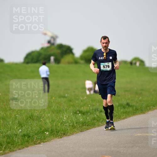 10.05.2026 - 8. Wedeler Halbmarathon Dr. Thomas Lammeyer http://msf.ph/oto/9705400 10.05.2026 11:53:56 Laufen 579, 474 meine-sportfotos.de