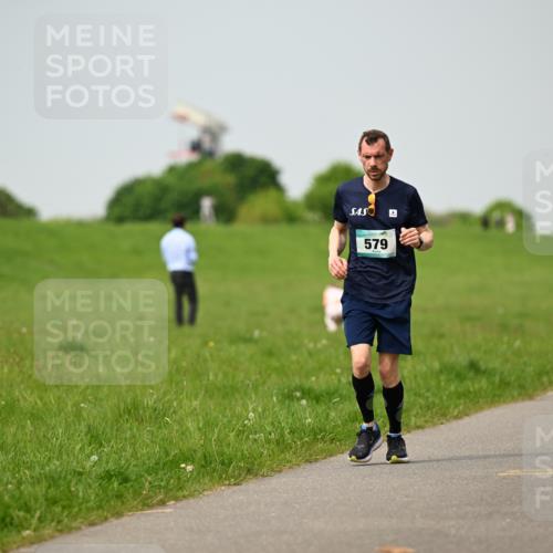 10.05.2026 - 8. Wedeler Halbmarathon Dr. Thomas Lammeyer http://msf.ph/oto/9705402 10.05.2026 11:53:56 Laufen 579, 474 meine-sportfotos.de