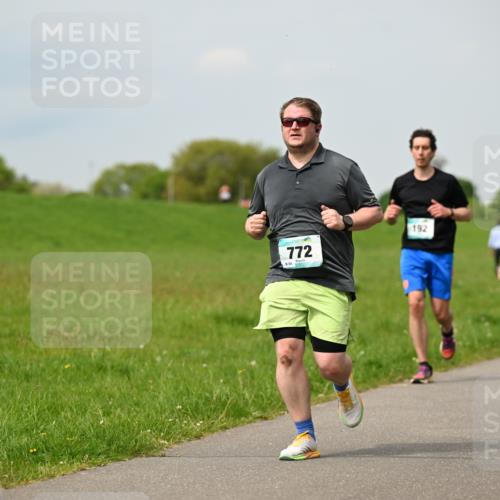 10.05.2026 - 8. Wedeler Halbmarathon Dr. Thomas Lammeyer http://msf.ph/oto/9705458 10.05.2026 11:54:10 Laufen 772, 854, 192 meine-sportfotos.de