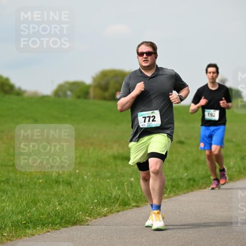 10.05.2026 - 8. Wedeler Halbmarathon Dr. Thomas Lammeyer http://msf.ph/oto/9705460 10.05.2026 11:54:10 Laufen 772, 192 meine-sportfotos.de