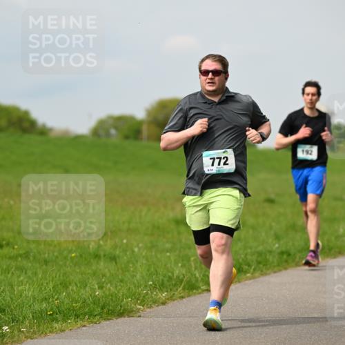 10.05.2026 - 8. Wedeler Halbmarathon Dr. Thomas Lammeyer http://msf.ph/oto/9705461 10.05.2026 11:54:10 Laufen 772, 192 meine-sportfotos.de