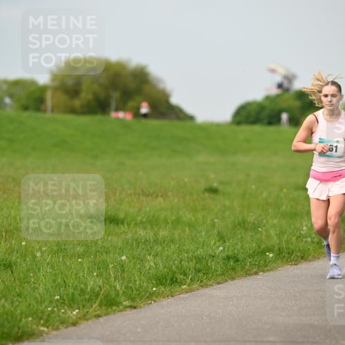 10.05.2026 - 8. Wedeler Halbmarathon Dr. Thomas Lammeyer http://msf.ph/oto/9705477 10.05.2026 11:54:18 Laufen  meine-sportfotos.de