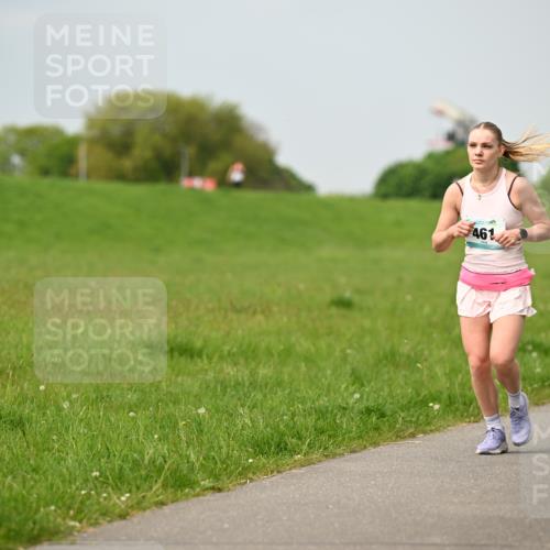 10.05.2026 - 8. Wedeler Halbmarathon Dr. Thomas Lammeyer http://msf.ph/oto/9705478 10.05.2026 11:54:19 Laufen 461 meine-sportfotos.de