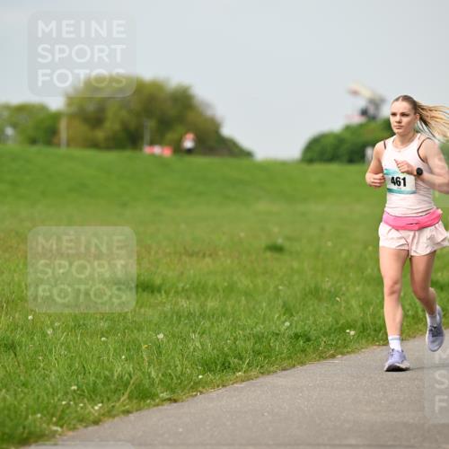 10.05.2026 - 8. Wedeler Halbmarathon Dr. Thomas Lammeyer http://msf.ph/oto/9705480 10.05.2026 11:54:18 Laufen 461 meine-sportfotos.de