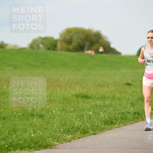 10.05.2026 - 8. Wedeler Halbmarathon Dr. Thomas Lammeyer http://msf.ph/oto/9705483 10.05.2026 11:54:19 Laufen 461 meine-sportfotos.de
