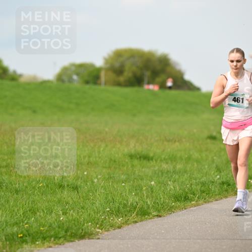 10.05.2026 - 8. Wedeler Halbmarathon Dr. Thomas Lammeyer http://msf.ph/oto/9705485 10.05.2026 11:54:19 Laufen 461 meine-sportfotos.de