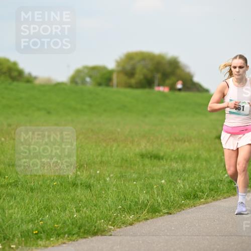 10.05.2026 - 8. Wedeler Halbmarathon Dr. Thomas Lammeyer http://msf.ph/oto/9705486 10.05.2026 11:54:20 Laufen  meine-sportfotos.de