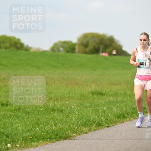 10.05.2026 - 8. Wedeler Halbmarathon Dr. Thomas Lammeyer http://msf.ph/oto/9705487 10.05.2026 11:54:20 Laufen 461 meine-sportfotos.de