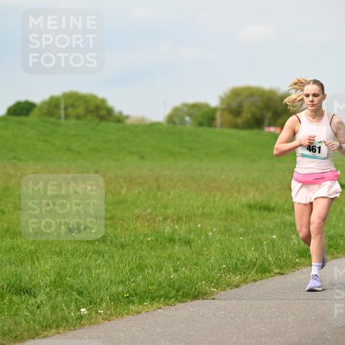 10.05.2026 - 8. Wedeler Halbmarathon Dr. Thomas Lammeyer http://msf.ph/oto/9705492 10.05.2026 11:54:20 Laufen 461 meine-sportfotos.de