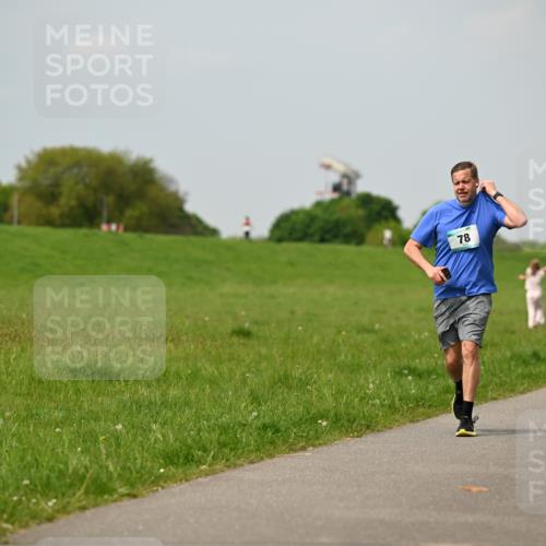 10.05.2026 - 8. Wedeler Halbmarathon Dr. Thomas Lammeyer http://msf.ph/oto/9705521 10.05.2026 11:54:34 Laufen  meine-sportfotos.de