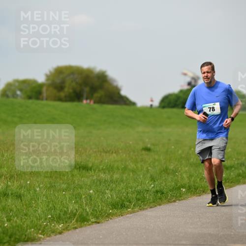 10.05.2026 - 8. Wedeler Halbmarathon Dr. Thomas Lammeyer http://msf.ph/oto/9705530 10.05.2026 11:54:35 Laufen  meine-sportfotos.de