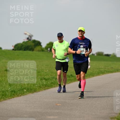 10.05.2026 - 8. Wedeler Halbmarathon Dr. Thomas Lammeyer http://msf.ph/oto/9705544 10.05.2026 11:54:38 Laufen 2026 meine-sportfotos.de