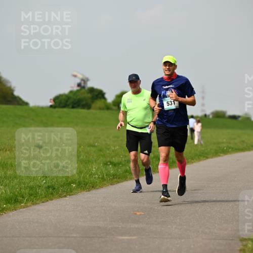 10.05.2026 - 8. Wedeler Halbmarathon Dr. Thomas Lammeyer http://msf.ph/oto/9705545 10.05.2026 11:54:38 Laufen 2026, 531 meine-sportfotos.de