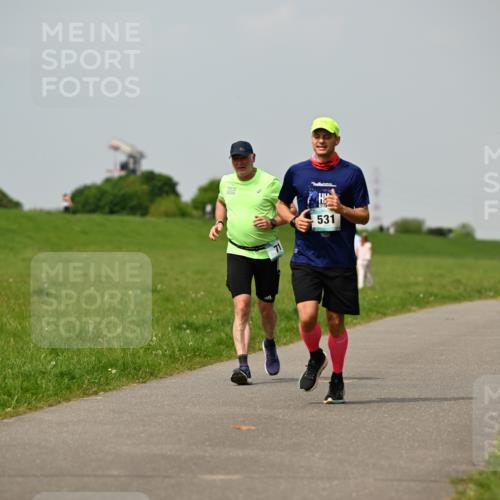 10.05.2026 - 8. Wedeler Halbmarathon Dr. Thomas Lammeyer http://msf.ph/oto/9705547 10.05.2026 11:54:38 Laufen 531 meine-sportfotos.de