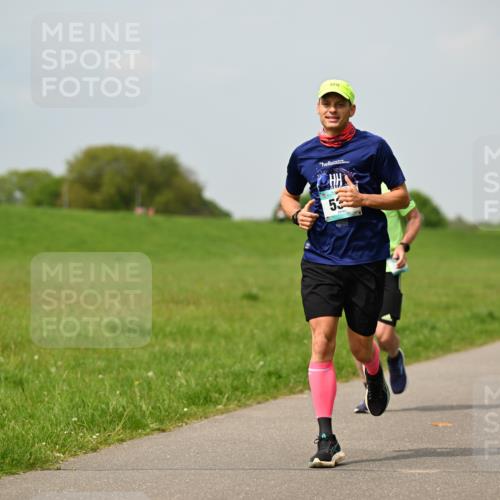 10.05.2026 - 8. Wedeler Halbmarathon Dr. Thomas Lammeyer http://msf.ph/oto/9705557 10.05.2026 11:54:40 Laufen  meine-sportfotos.de