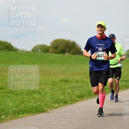 10.05.2026 - 8. Wedeler Halbmarathon Dr. Thomas Lammeyer http://msf.ph/oto/9705558 10.05.2026 11:54:40 Laufen  meine-sportfotos.de