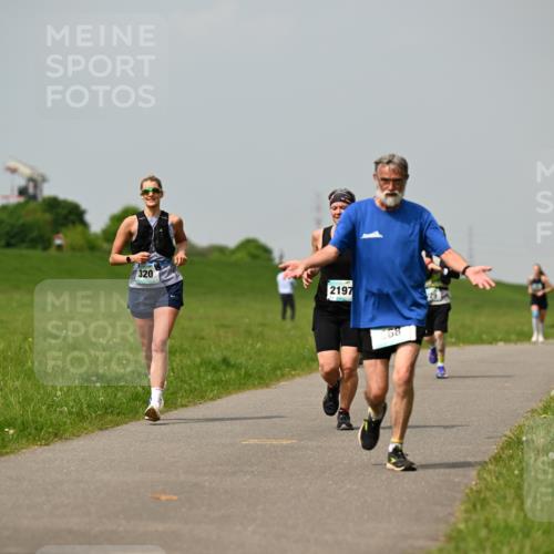 10.05.2026 - 8. Wedeler Halbmarathon Dr. Thomas Lammeyer http://msf.ph/oto/9705601 10.05.2026 11:55:00 Laufen 320, 2197 meine-sportfotos.de