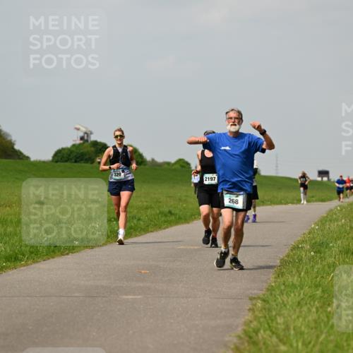 10.05.2026 - 8. Wedeler Halbmarathon Dr. Thomas Lammeyer http://msf.ph/oto/9705605 10.05.2026 11:55:01 Laufen 320, 2197, 268 meine-sportfotos.de