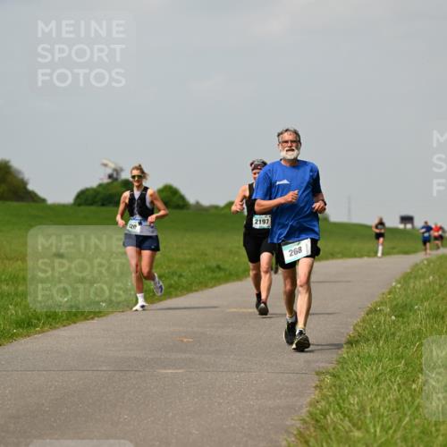 10.05.2026 - 8. Wedeler Halbmarathon Dr. Thomas Lammeyer http://msf.ph/oto/9705607 10.05.2026 11:55:01 Laufen 2197, 120, 268 meine-sportfotos.de
